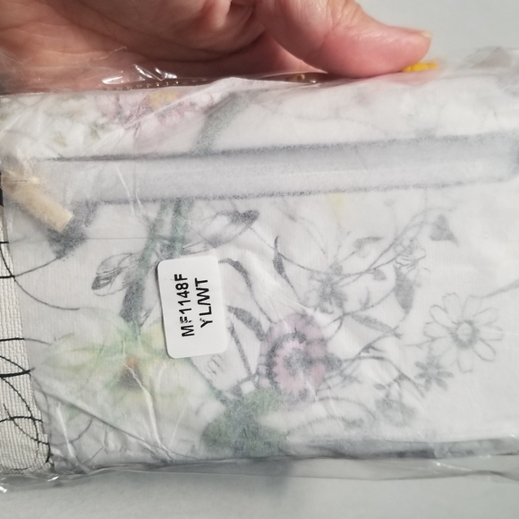 CELLPHONE WALLET WRISTLET/CROSSBODY - Picture 5 of 7